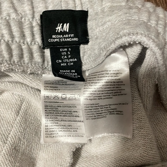 Mens H&M shorts - Picture 3 of 3